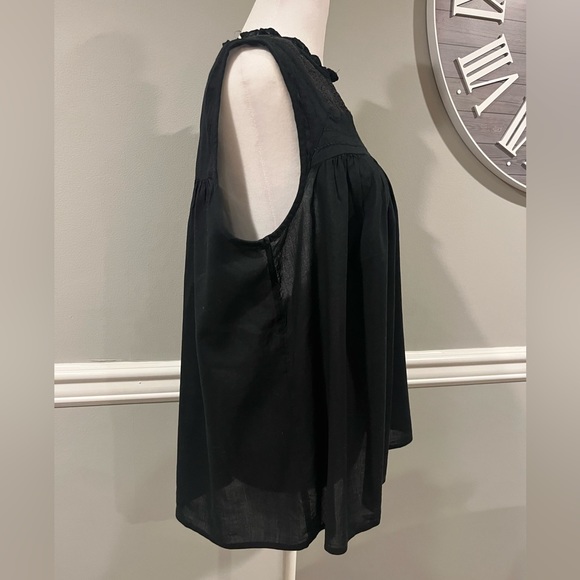 Women's Top - Old Navy Great condition! Size Large - Picture 4 of 6